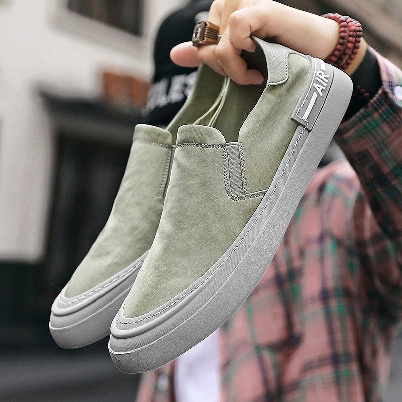 Simple canvas casual shoes